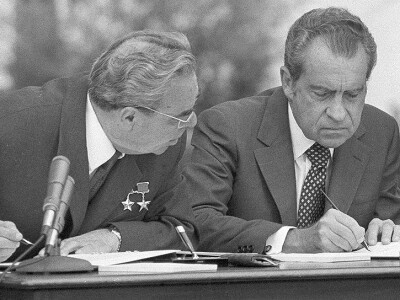 На благо мира: как Москва и Вашингтон договаривались о ядерном разоружении